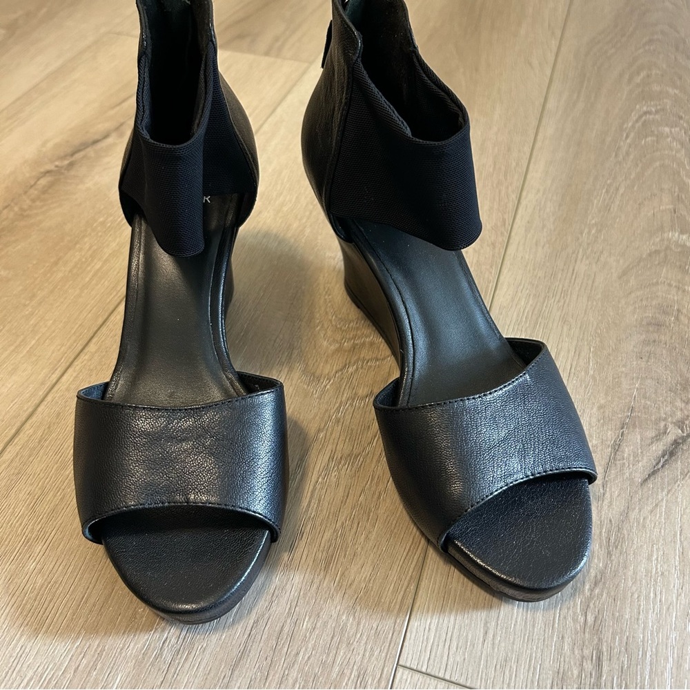 Eileen Fisher Black Leather Wedge Sandals - EUC - 7.5
